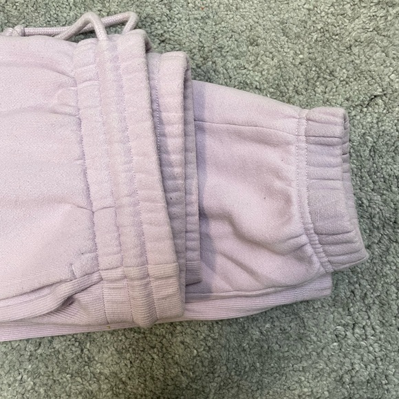 Aritzia sweatsuit - Picture 2 of 3